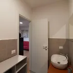 Bilocale Moderno In Zona Tranquilla, Parcheggio Gratuito Con Caffe E Altri Servizi Inclusi Non E , Ma Un Con Cucina 公寓