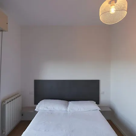 Appartamento Bilocale Moderno In Zona Tranquilla, Parcheggio Gratuito Perugia