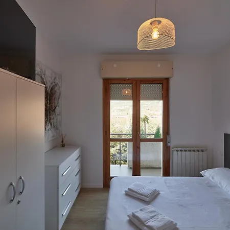 Bilocale Moderno In Zona Tranquilla, Parcheggio Gratuito Appartement *