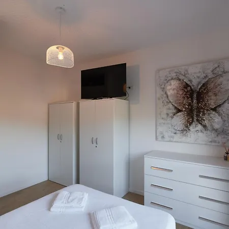 Bilocale Moderno In Zona Tranquilla, Parcheggio Gratuito Apartman Perugia